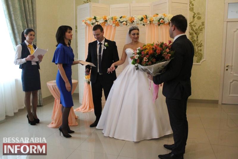 Экспресс-браки в Измаиле: Центр обслуживания граждан провел в отеле «Бессарабия» первое бракосочетание