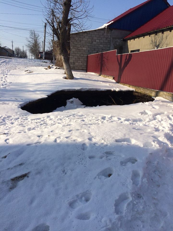 В селе Кубей Болградского района таинственный подземный лабиринт вновь заявил о себе новым провалом