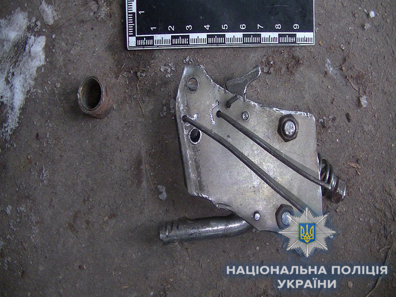 В Арцизском районе у «оружейного мастера» изъяли самодельное оружие, напоминающее пистолеты