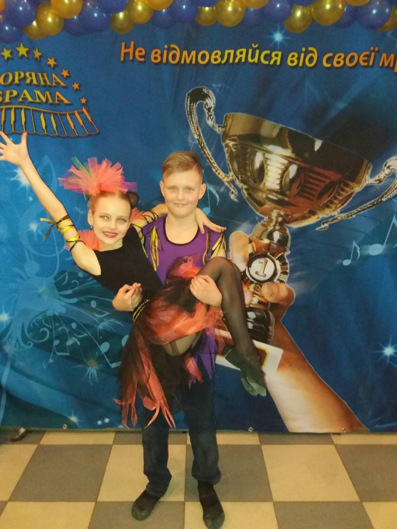 Яркие «звездочки» из Измаила покорили судей всеукраинского фестиваля «Зоряна Брама»