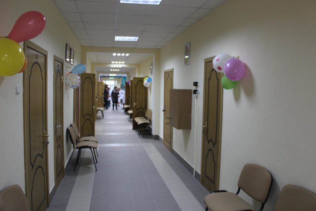 Красочные стены и игровая зона: в Белгород-Днестровском открылось новое поликлиническое отделение