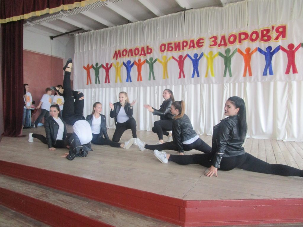 Школьники Белгород-Днестровского креативно и звонко заявили о выборе в пользу здорового образа жизни