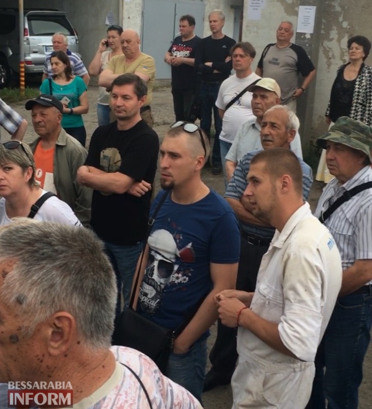 В Измаиле члены общественного объединения автолюбителей "Ротор" взбунтовались против директора
