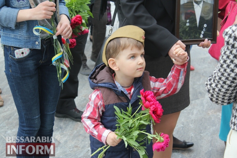 День Победы в Измаиле: праздничное шествие, возложение венков, полевая кухня и никаких провокаций.