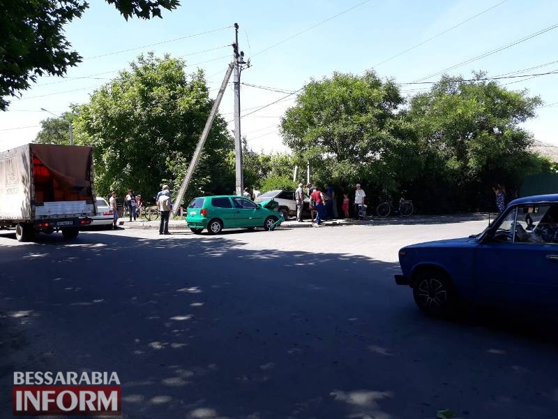 Авария в Измаиле возле "Таврии В": два разбитых автомобиля, двое пострадавших