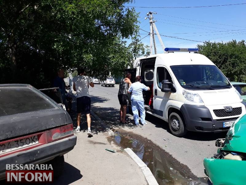 Авария в Измаиле возле "Таврии В": два разбитых авто, двое пострадавших
