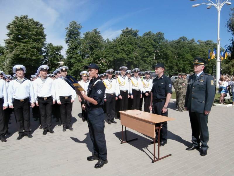 В Измаиле моряки-пограничники срочной службы присягнули на верность украинскому народу