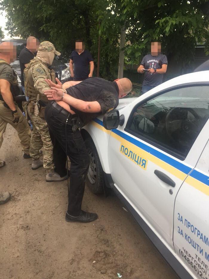 В Одесской области СБУ поймала на взятке начальника отдела полиции, уличенного в регулярных вымогательствах денег