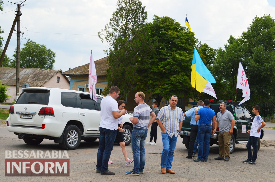 В автопробеге "За защиту семьи и жизни" маршрутом Шевченково-Килия проехалось почти 100 автомобилей