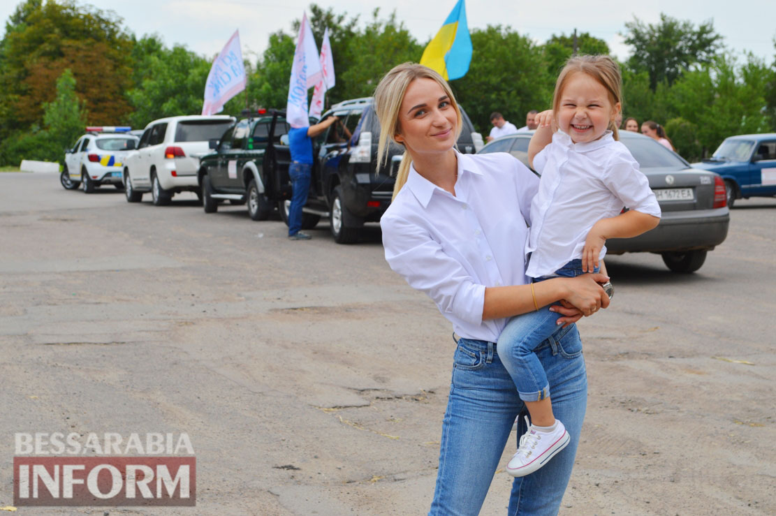 В автопробеге "За защиту семьи и жизни" по маршруту Шевченково-Килия проехалось почти 100 автомобилей