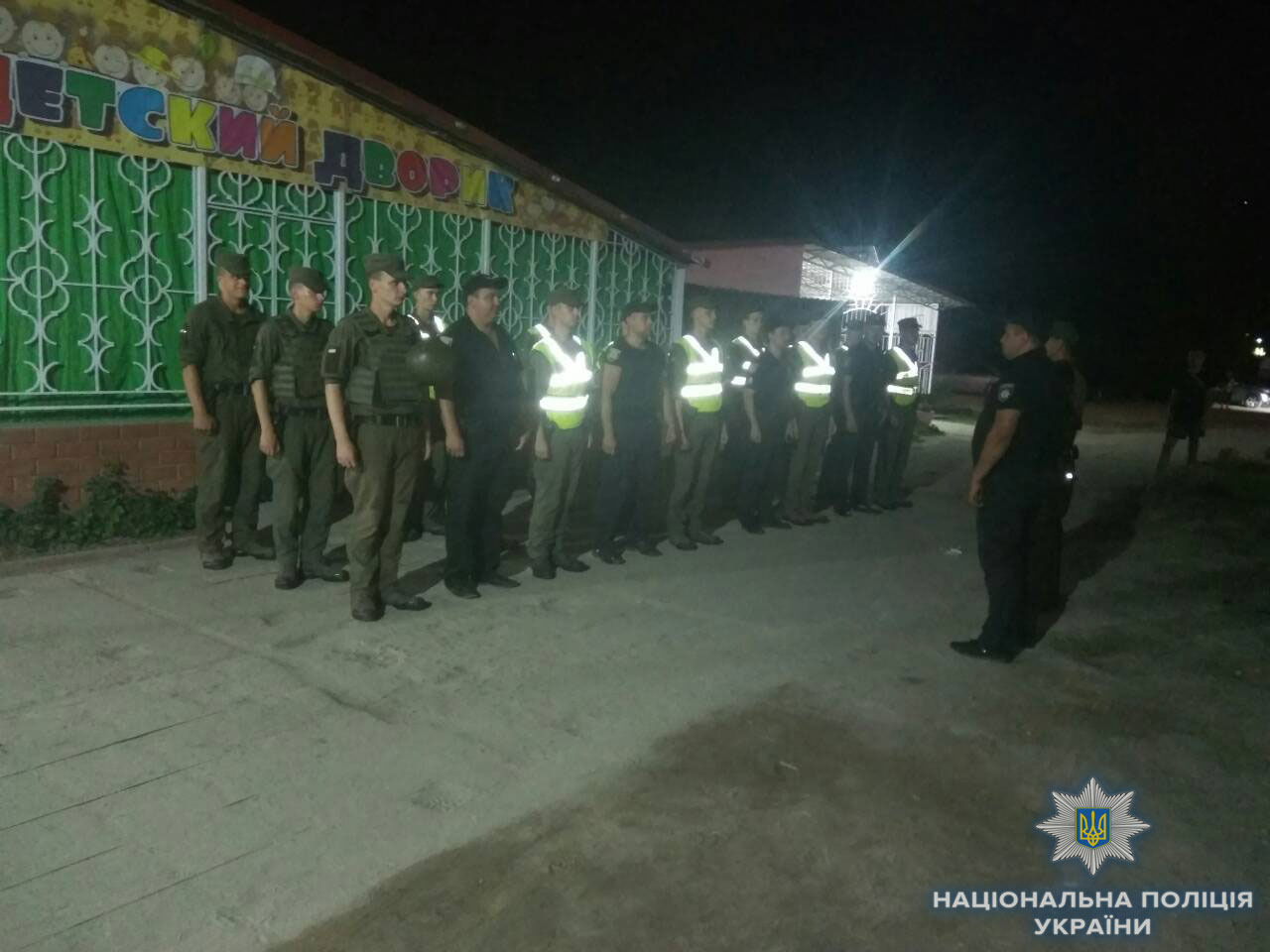 Курорт Приморское Килийского района патрулируют полицейские и нацгвардейцы.