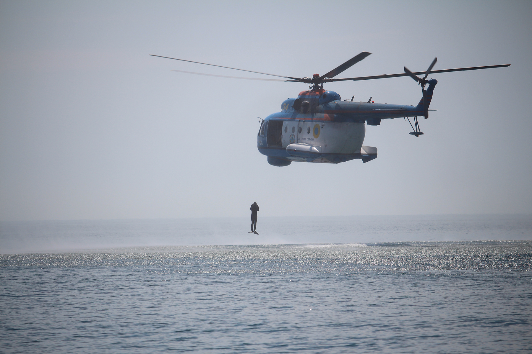 В ходе учений «Си Бриз-2018» пограничники Одесского отряда десантировались в море без парашютов