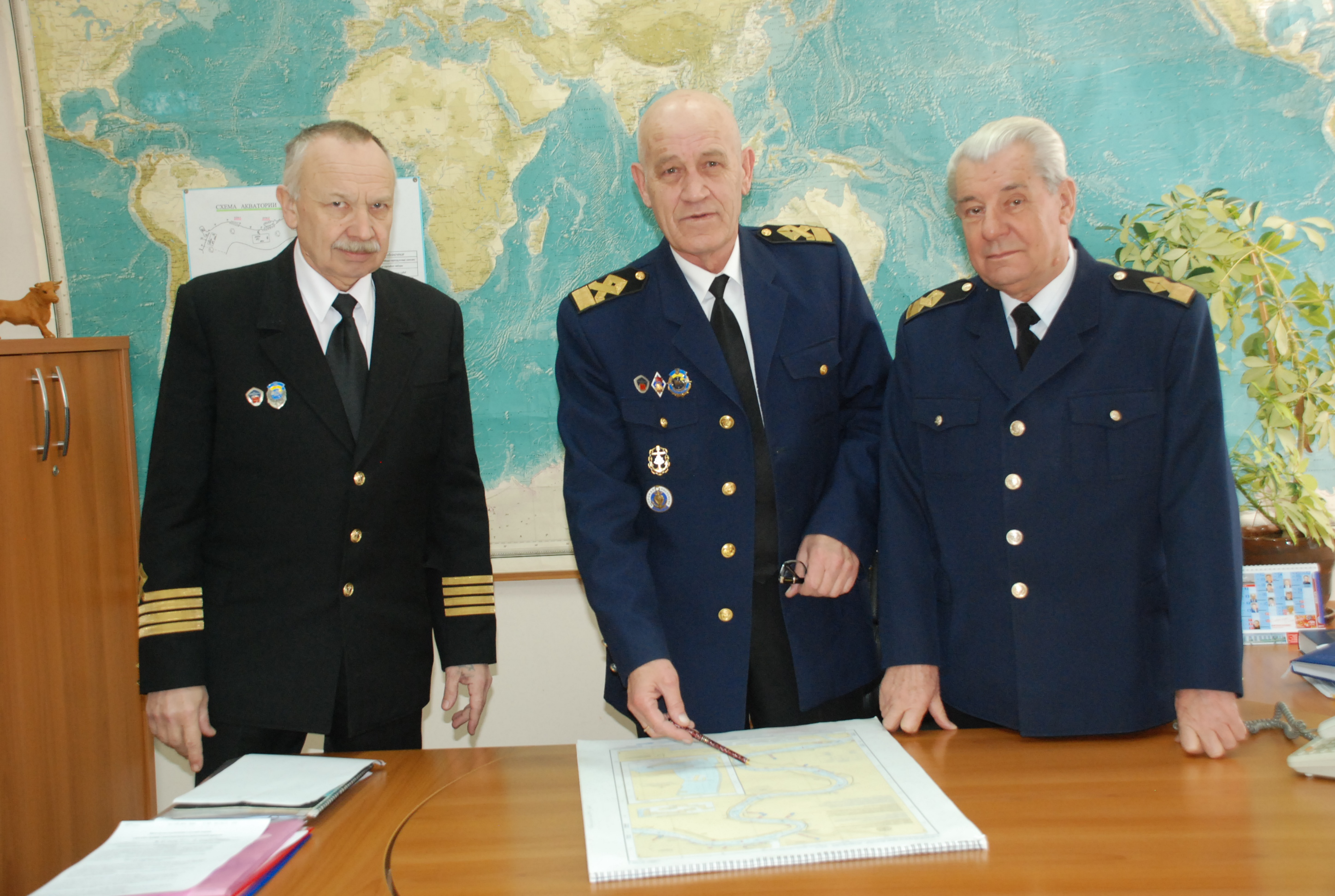Капитан порта Измаил награжден медалью "За вклад в развитие Дунайского судоходства"