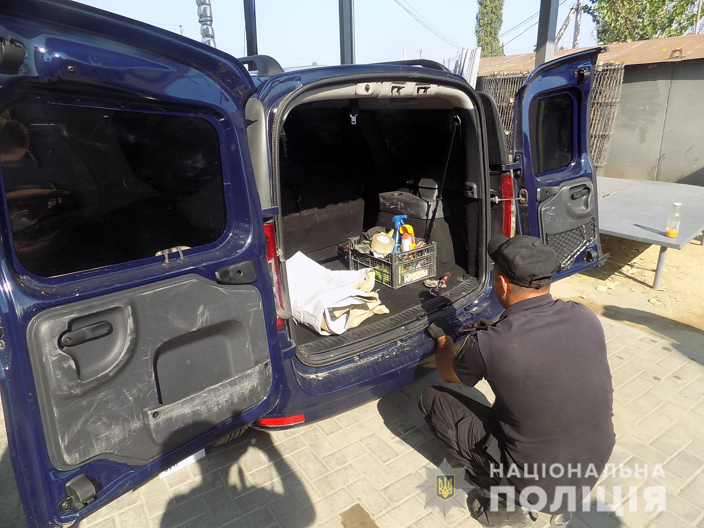 Белгород-Днестровская полиция и пограничники задержали в «Паланке» иностранца с арсеналом боеприпасов