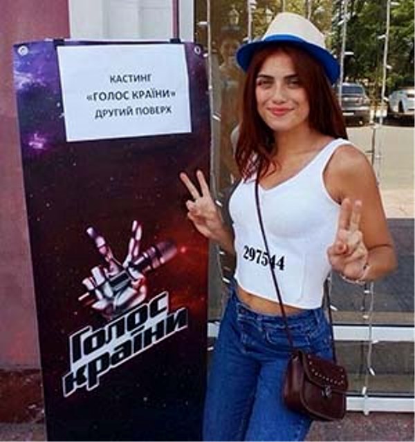 Молодая певица из Рены приняла участие в кастинге вокального шоу «Голос країни»