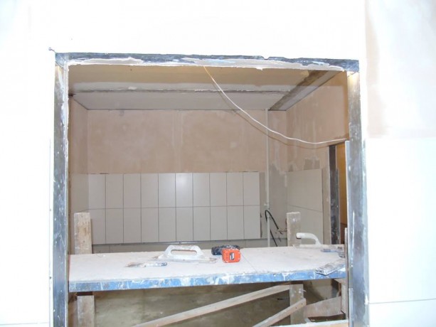 Впервые за последние десятилетия: в Болграде делают масштабный ремонт ЦРБ и строят жилье для медиков