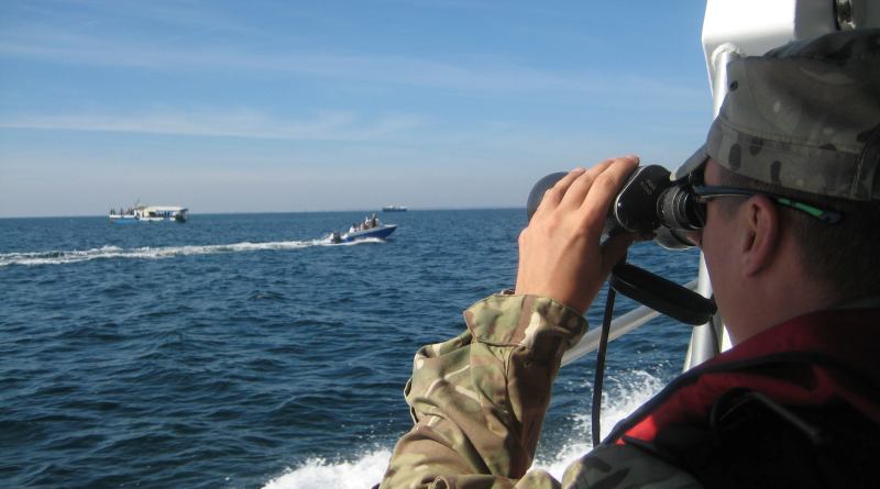 Измаильские пограничники предупреждают украинских рыбаков о опасности