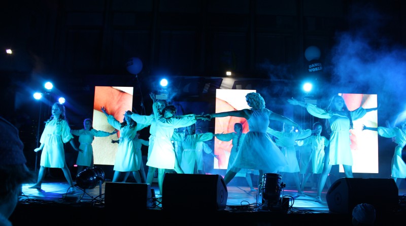 Татарбунарцам подарили яркое праздник: студия танца "DanceWorld" отметила юбилей
