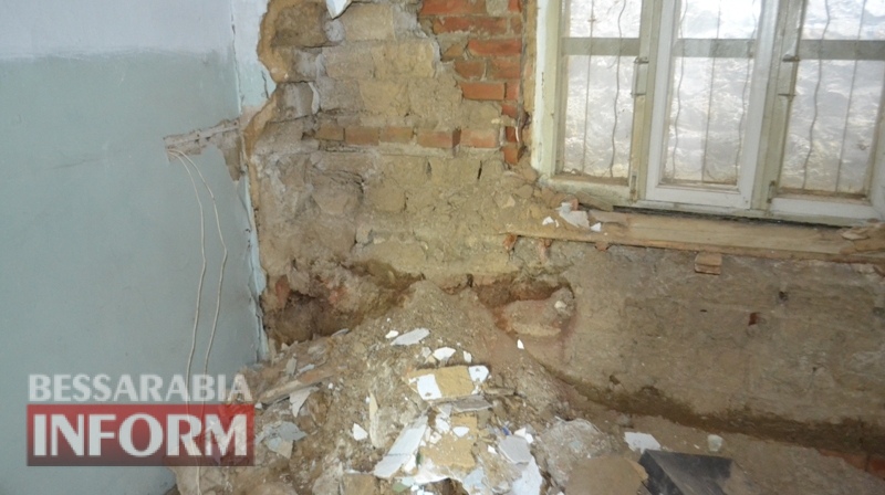 Продать нельзя оставить: журналисты побывали в заброшенных зданиях Белгород-Днестровского, которые депутаты не хотят выставлять на аукцион
