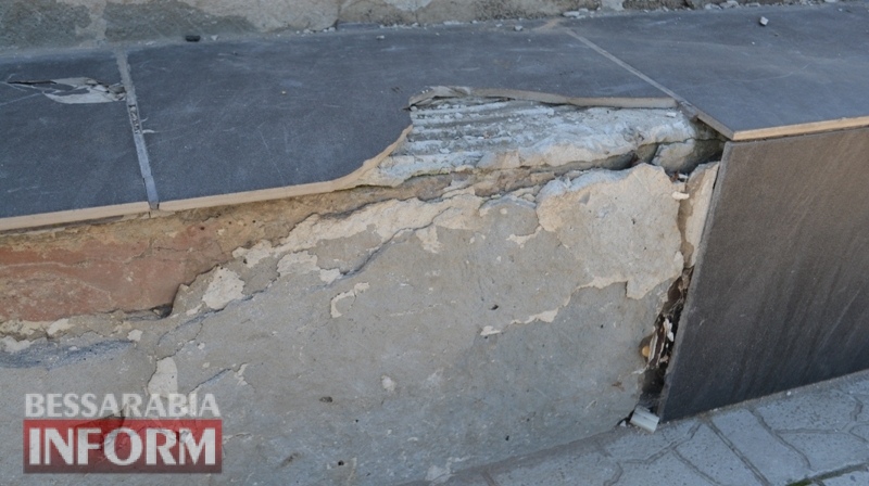 В Белгород-Днестровском вандалы изуродовали памятник (фотофакт)