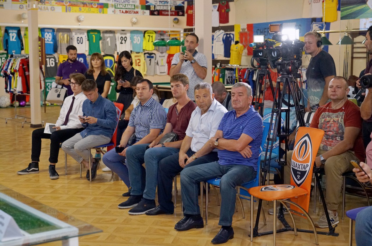 Легендарный футбольный клуб "Реал Мадрид" проведет в Одессе занятия с юными спортсменами