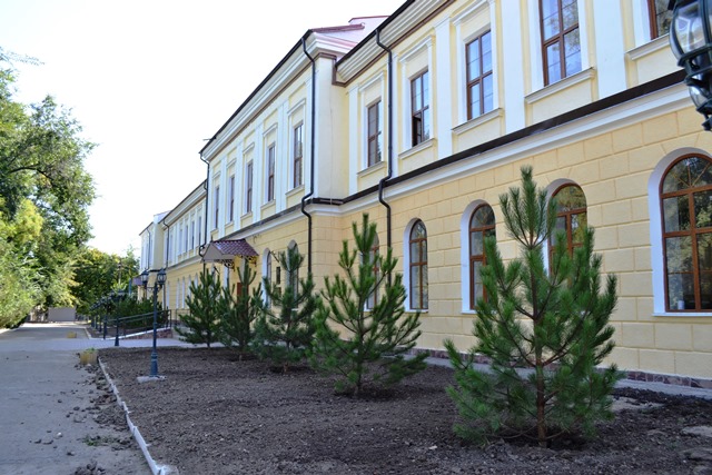 На юбилей Болградской гимназии в октября приедет ее ученик – Президент Петр Порошенко