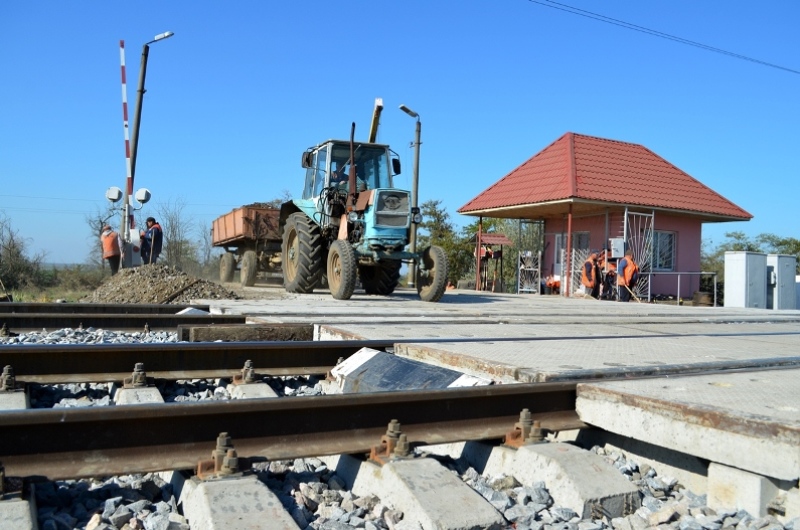 В Одесской области железнодорожные переезды ремонтируют по европейским стандартам