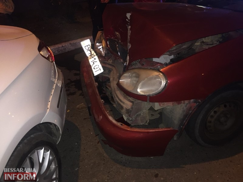 В Измаиле невнимательный таксист спровоцировал ночную аварию