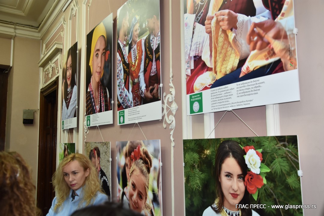 Софийские зрители в восхищении: в Болгарии проходит фотовыставка о Бессарабии
