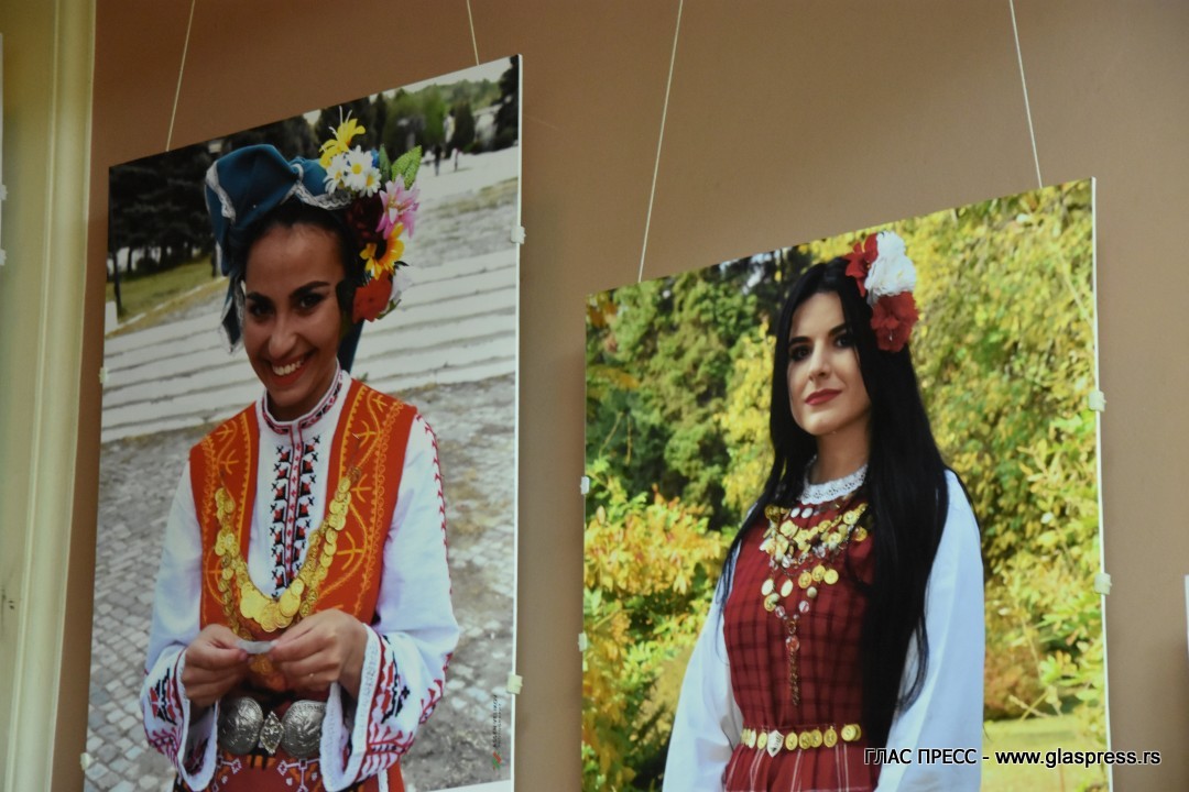 Софийские зрители - в восхищении: в Болгарии проходит фотовыставка о Бессарабии