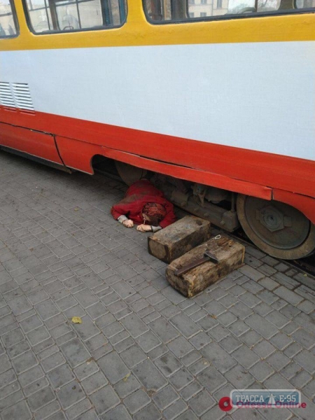 В центре Одессы трамвай насмерть задавил пожилую женщину (ФОТО)