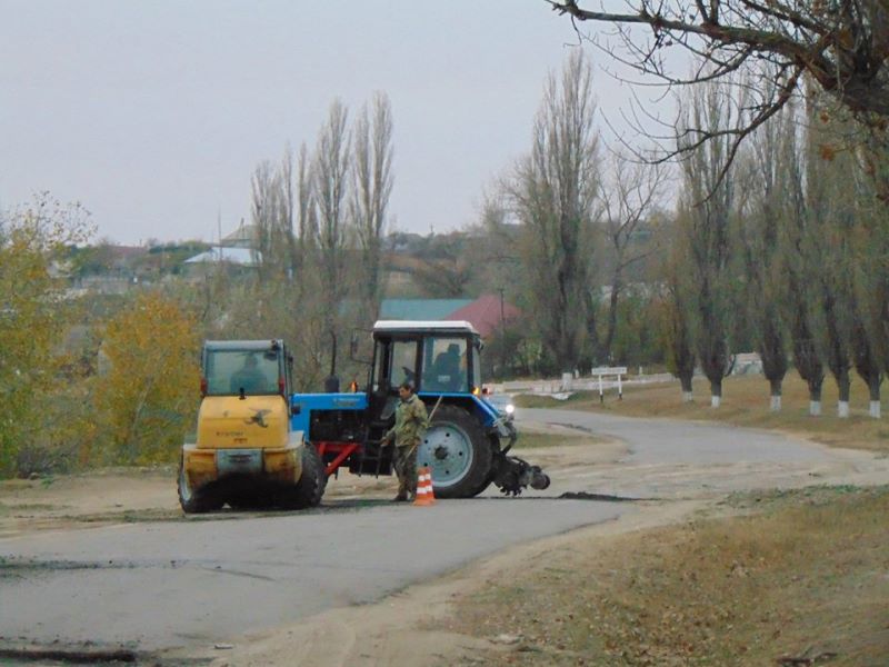 В Болградском районе ремонтируют подъездную дорогу к селу Виноградовка