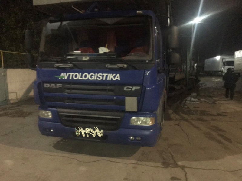 Контрабанда в ПП "Рени": на границе с Молдовой пограничники обнаружили хитро спрятанные в грузовике сигареты