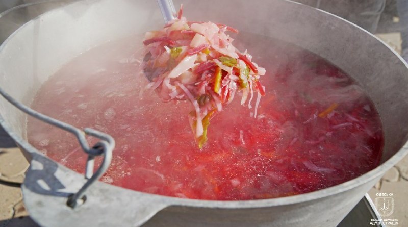 В Одесской области установили кулинарный рекорд в приготовлении борща
