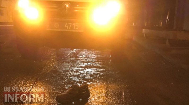 Переломы обеих ног и множественные телесные повреждения: в Измаиле ночью сбили пешехода