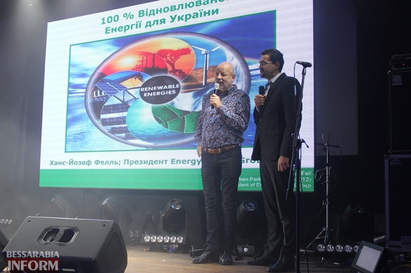 #ReNewYear 2019 с Русланой: в Измаиле прошло новогоднее шоу на чистой энергии