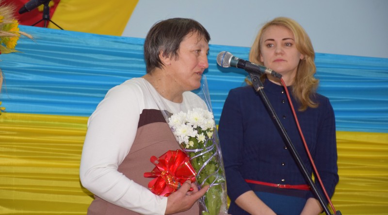 Родителям белгород-днестровского пограничника, погибшего на Донбассе, вручили ключи от жилья