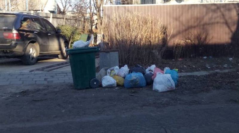 Нет воды, но есть мусор: жители Татарбунар возмущены услугами коммунального предприятия