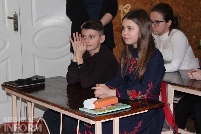 Рисование шоколадом и разоблачение фальшивых денег: Одесская пищевая академия презентовала себя в Измаиле