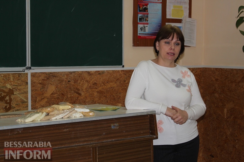 Фильшивые деньги: Одесская пищевая академия презентовала себя в Измаиле.