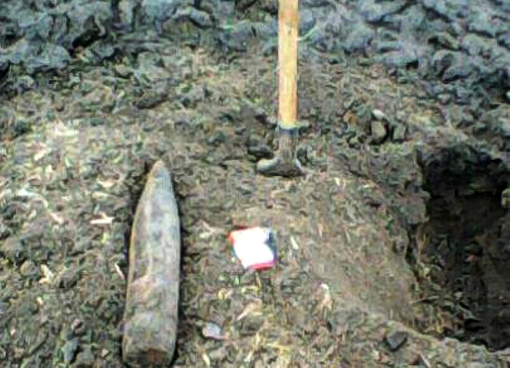 В Саратском районе нашли кладбище взрывоопасных предметов времен Второй мировой войны