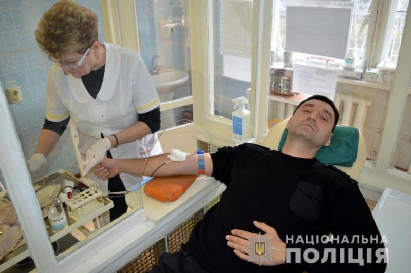 Одесские полицейские присоединились к спасению 11-месячного Даника из села Шабо