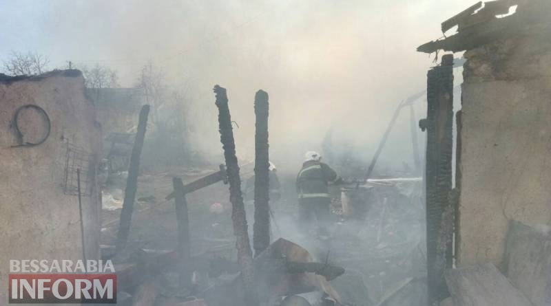 В Измаильском районе масштабный пожар полностью уничтожил жилой дом