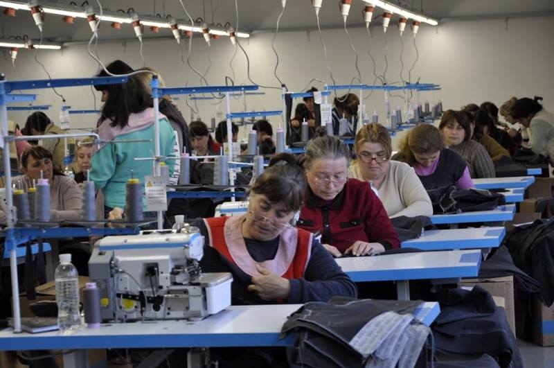 Болградский р-н: в селе Васильевка инвестор из Германии открыл современный швейный цех