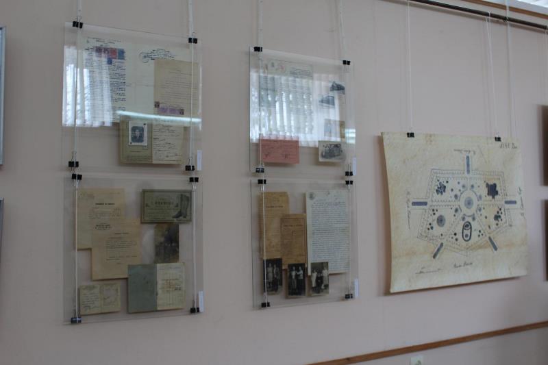 В Аккермане в краеведческом музее открылась выставка «История края. Документальные реликвии времени»