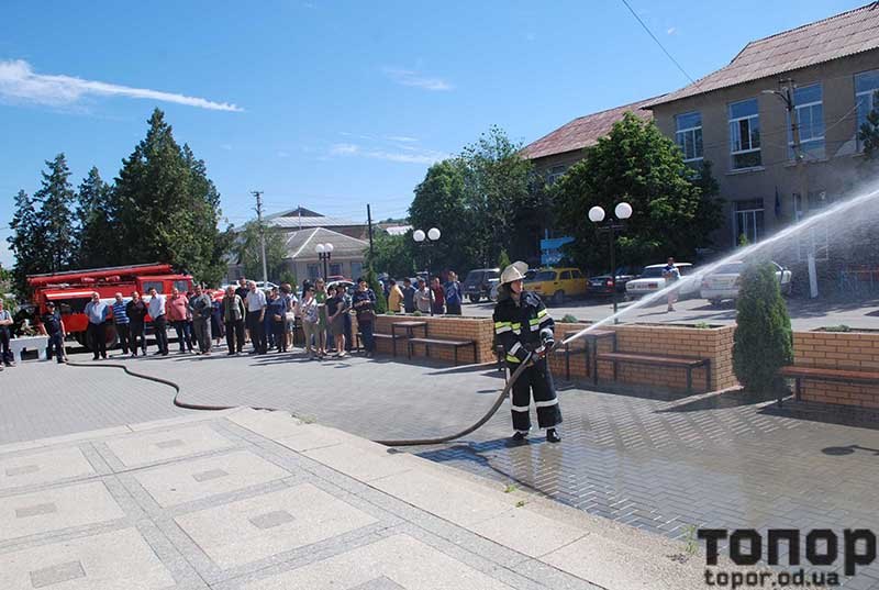 Болградский р-н: в Криничном появилась новая пожарная машина - прежняя сгорела при пожаре