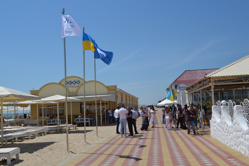 Семейный отель "Ruta Family Club Hotel" в Затоке получил наивысший сертификат качества пляжей "Голубой флаг"