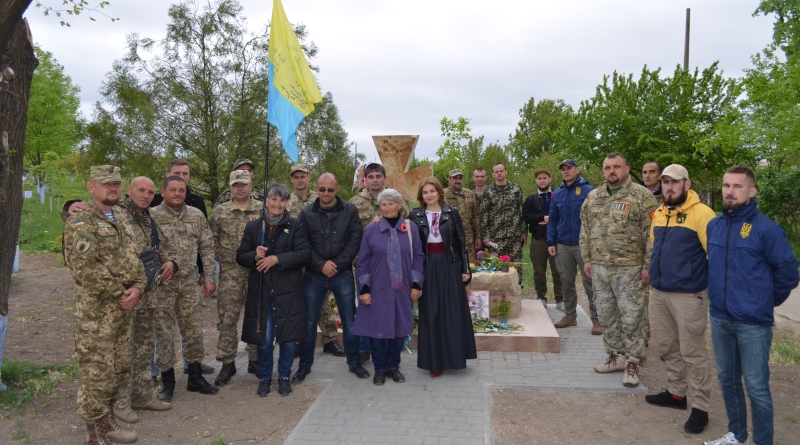 В Татарбунарах освятили памятный знак, установленный в честь погибших.