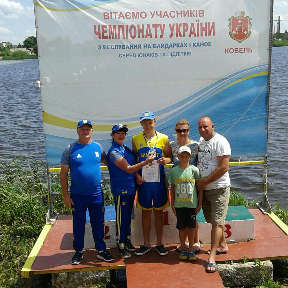 Вилковские спортсмены уверенно завоевывают медали на Всеукраинском чемпионате по гребле на байдарках и каноэ