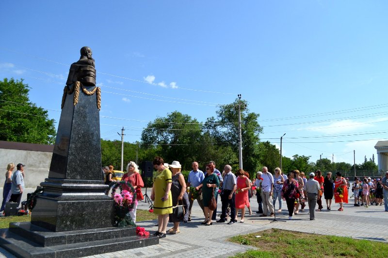 В Болграде почтили память основателя города Ивана Инзова: 174-ая годовщина со дня смерти